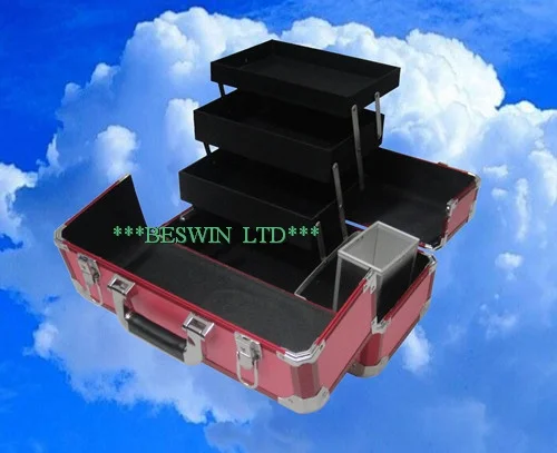 Hairdressing case — view 2