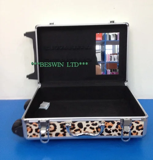 Beauty case — view 2