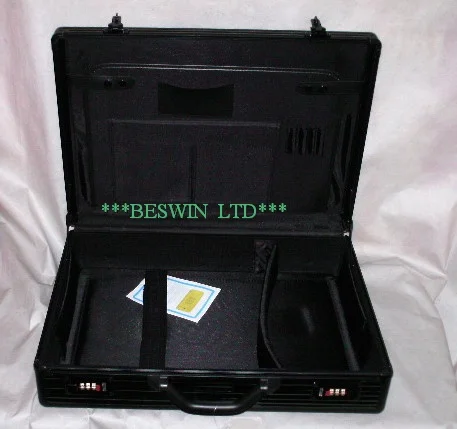 Briefcase set — view 2