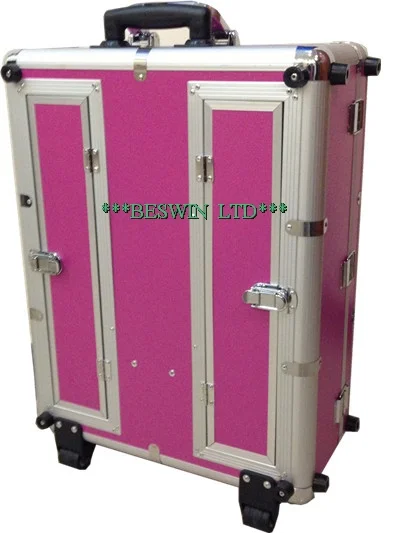 Hairdressing case — view 2